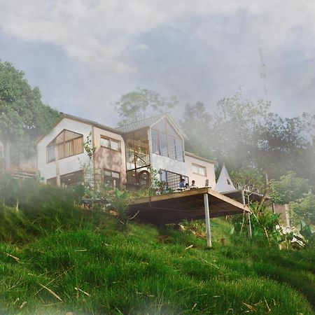 Micasa - Nha Gac Mai Tren Dinh Doi Villa Cao Bang Eksteriør bilde